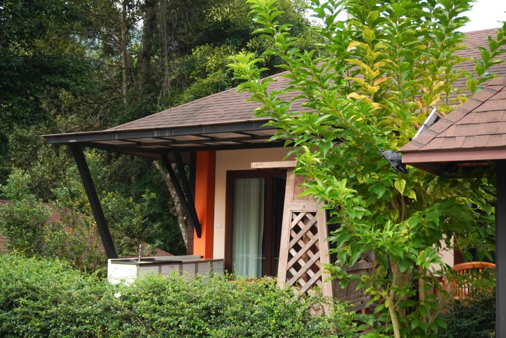 Cascade Tara Hotel Na Mueang Exterior photo